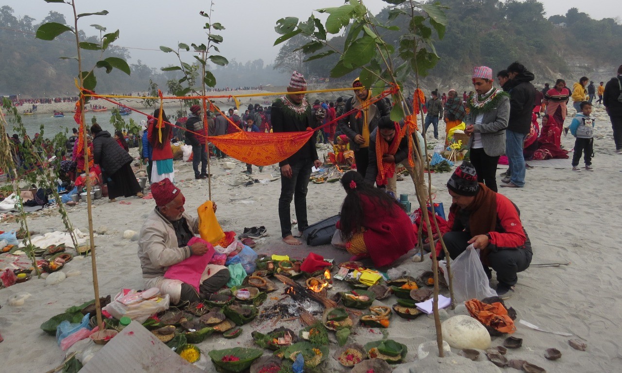 Devotees throng Devghat to mark Maghe Sankranti